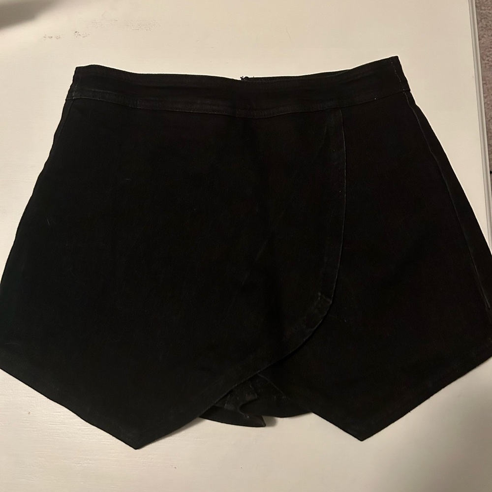 Wild Honey Women’s Skort, Size Small, Black